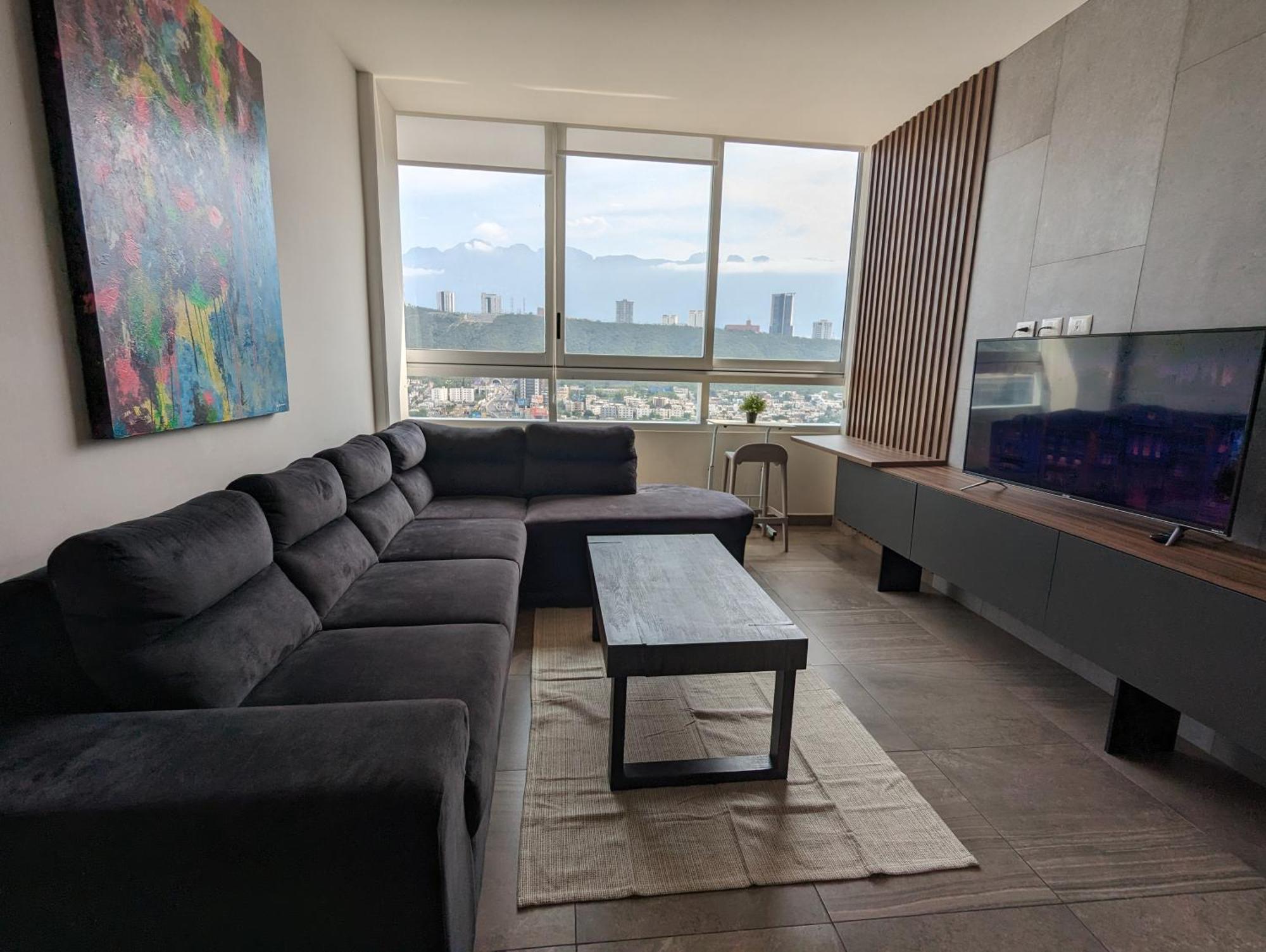 Stylish Panoramic Views Loft Apartment